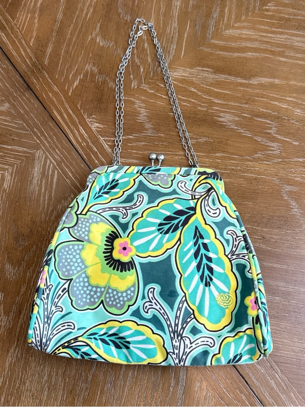 Amy Butler for Kalencom cotton kiss-lock clutch purse with silver tone strap